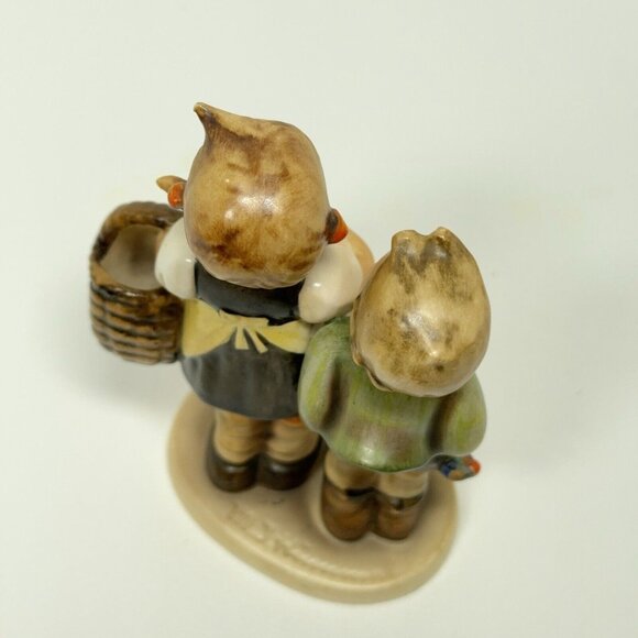 MJ Hummel Figurine To Market Boy Girl Basket Flowers Western Germany 1960 - 1972 - Picture 8 of 15